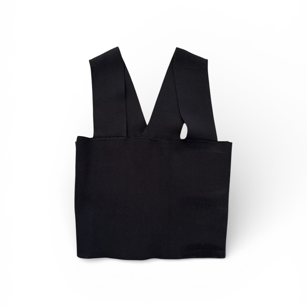 Black V-Strap Crop Top